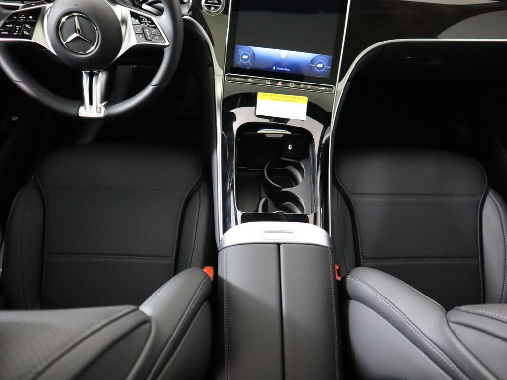 Thumbnail: 2026 Mercedes-Benz GLC - 18