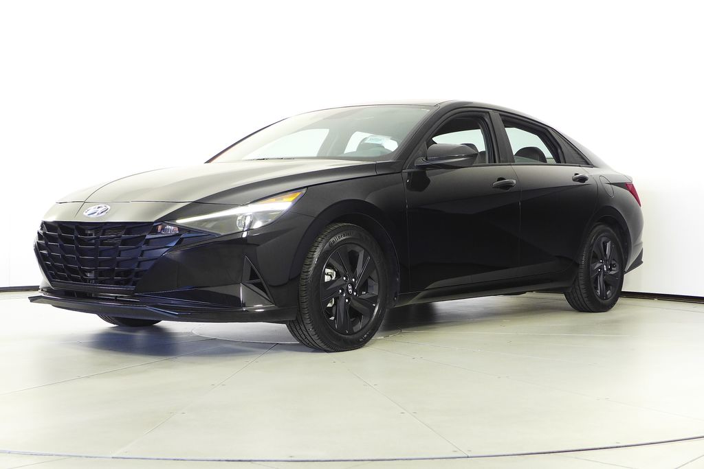 Thumbnail: 2023 Hyundai Elantra - 2