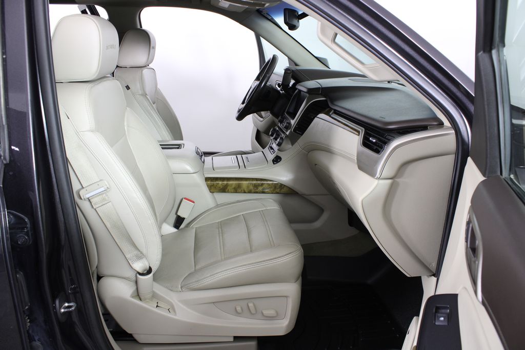 Used 2016 GMC Yukon XL for sale in 