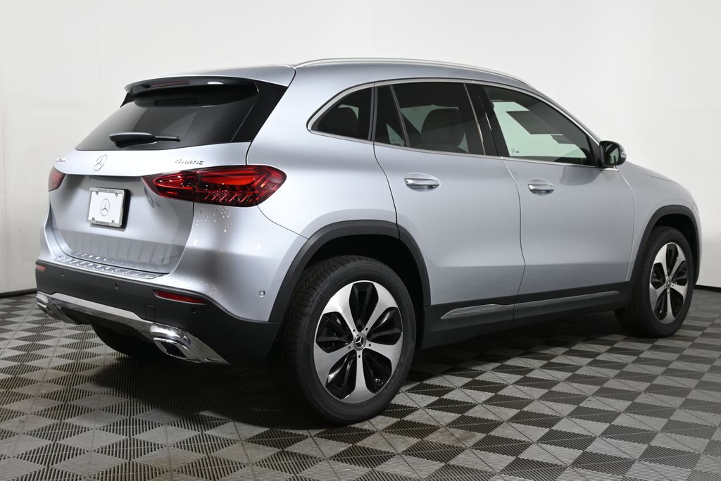 Thumbnail: 2026 Mercedes-Benz GLA - 7