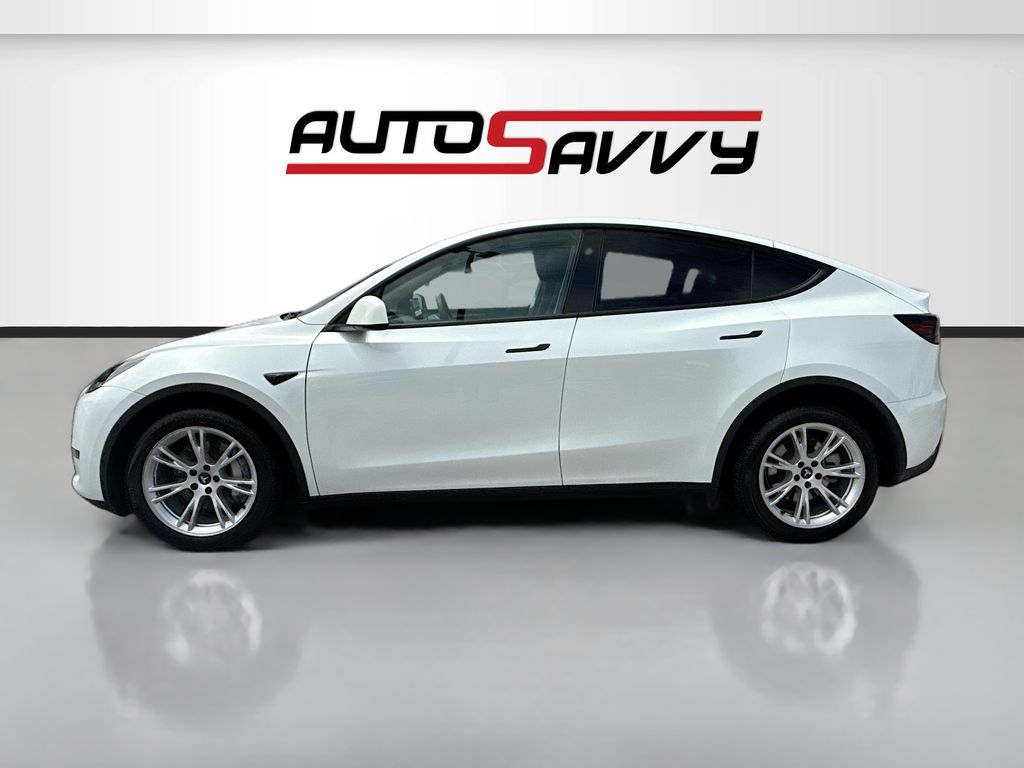 2024 Tesla Model Y Long Range White at AutoSavvy Houston Southwest