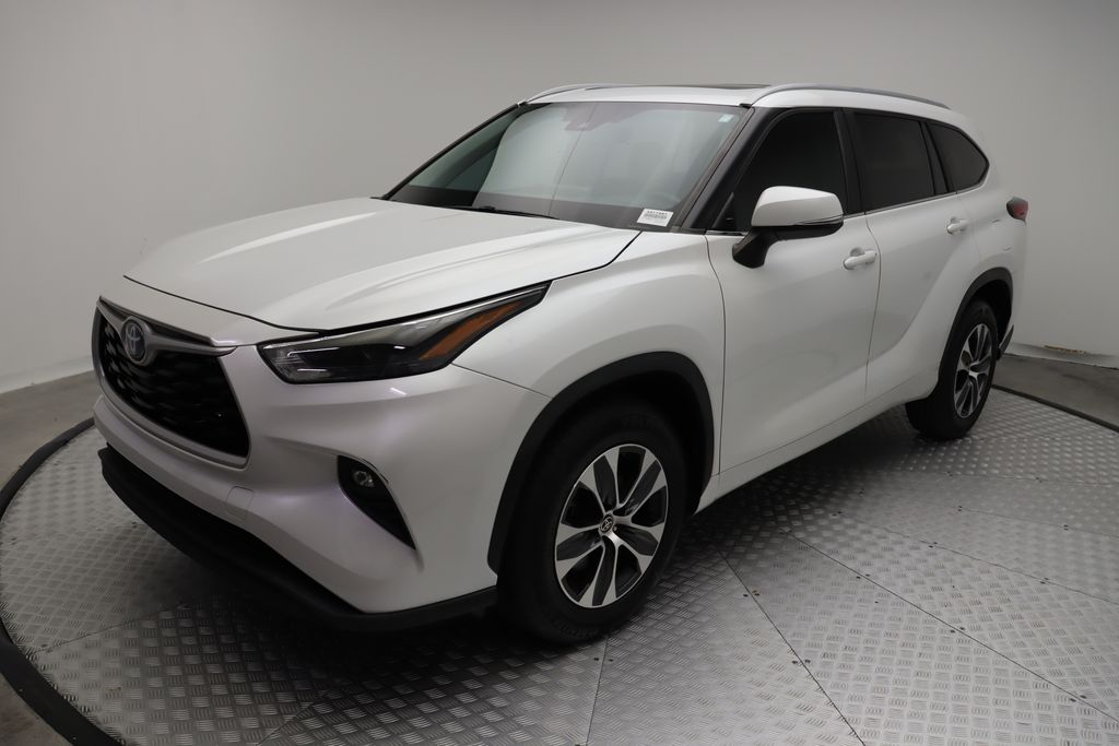 Thumbnail: 2023 Toyota Highlander - 1