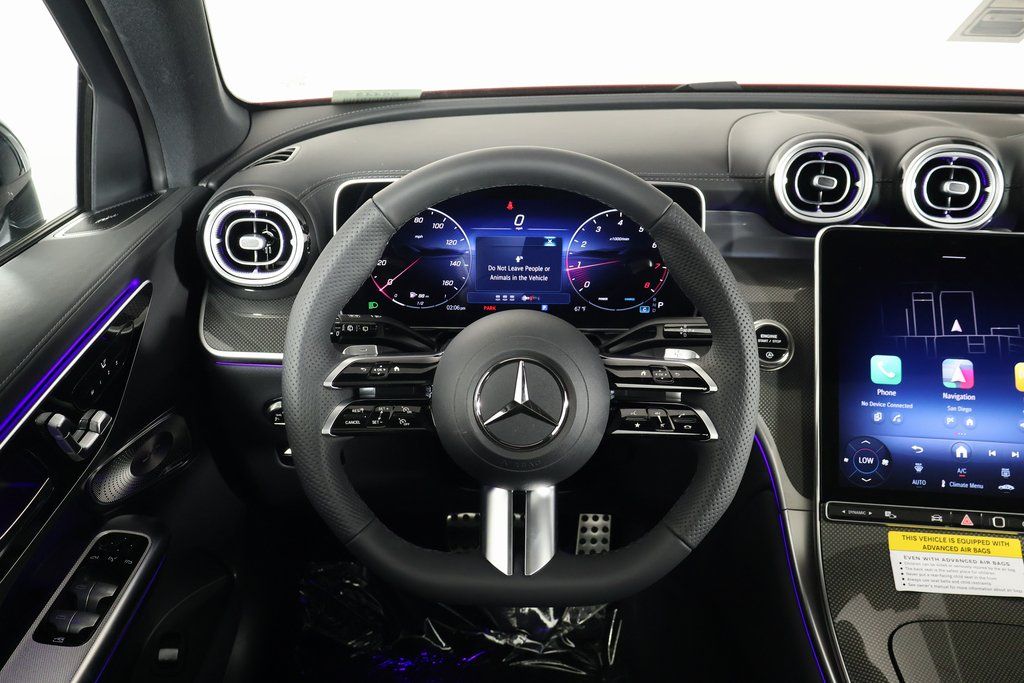 2025 Mercedes-Benz GLC 300 3