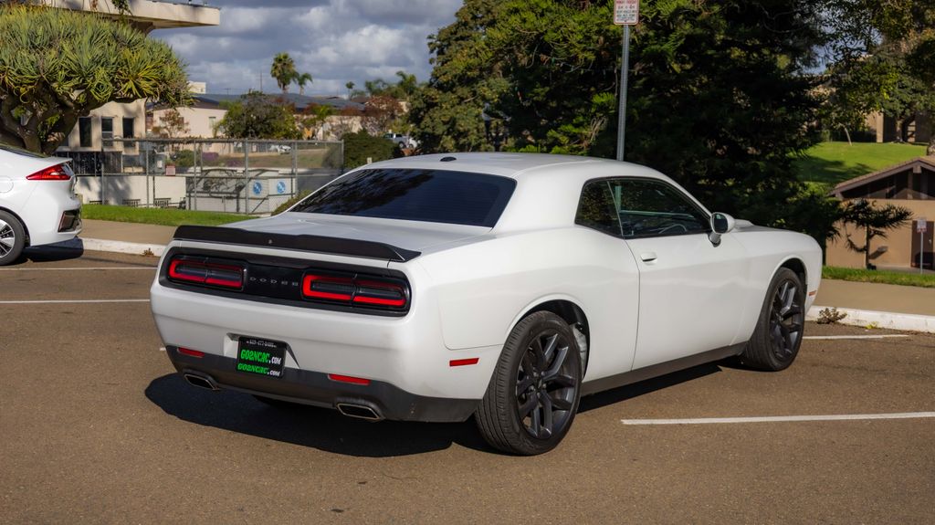 Used 2019 Dodge Challenger SXT 2D Coupe