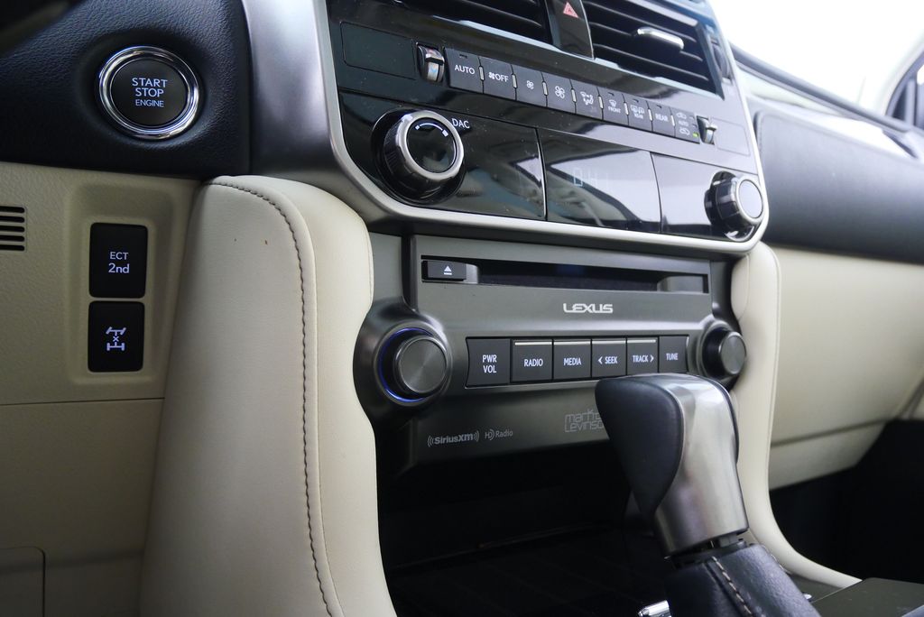 2023 Lexus GX 460 27