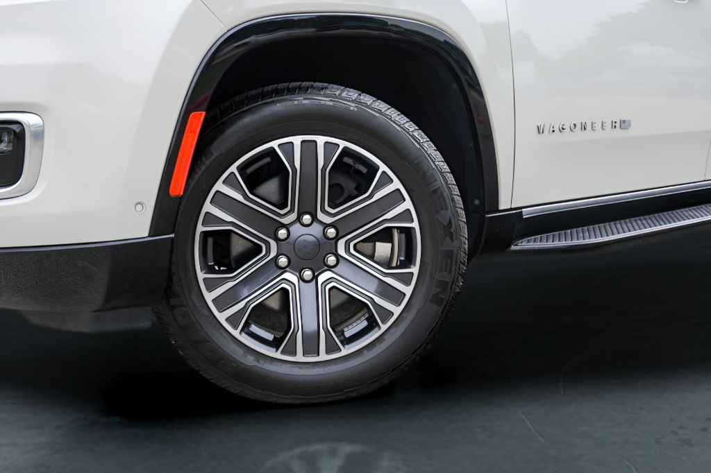 Used Car 2022 Jeep Wagoneer  Series Iii For Sale Under $50,000 In Austin, Texas