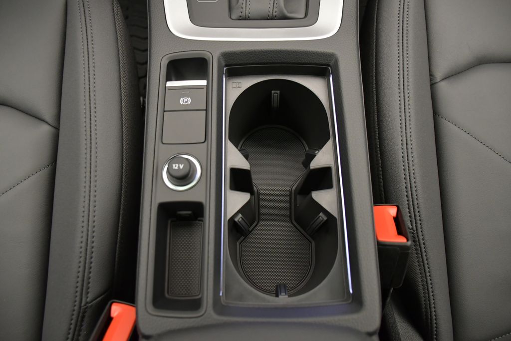 Thumbnail: 2025 Audi Q3 - 30