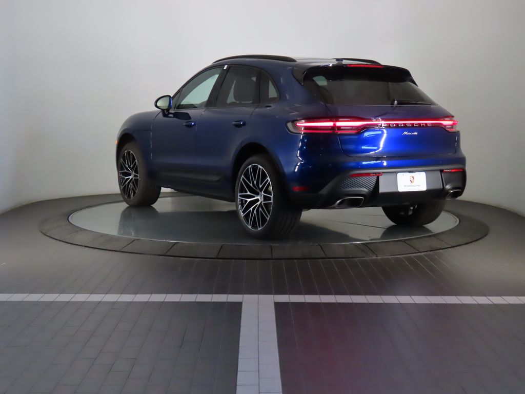 2024 Porsche Macan  3