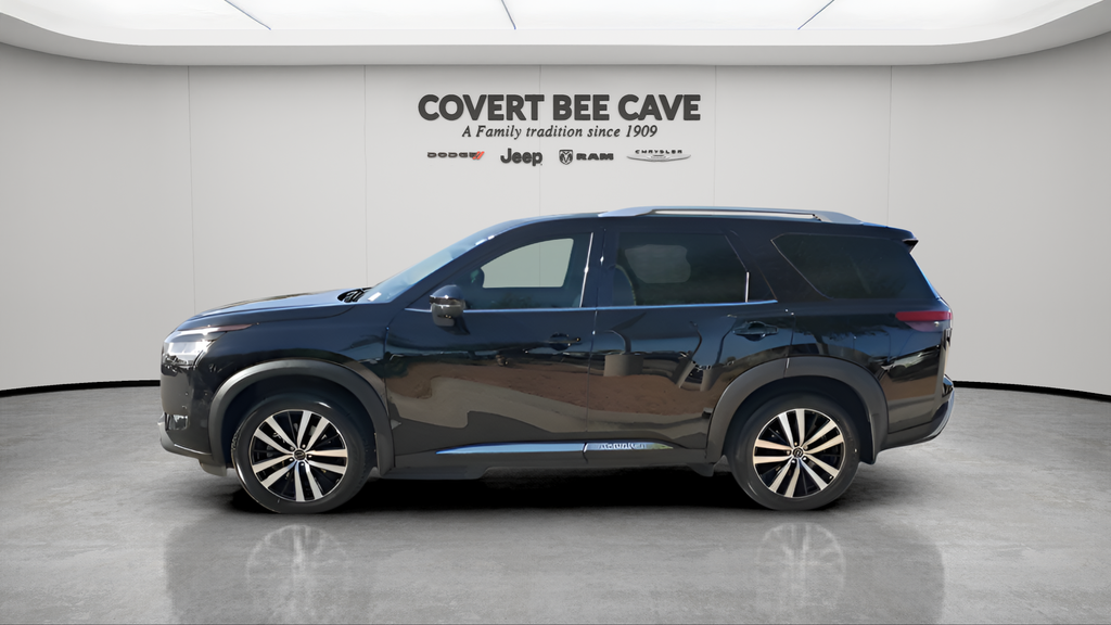 Used Car 2023 Nissan Pathfinder  Platinum For Sale Under $35,000 In Austin, Texas