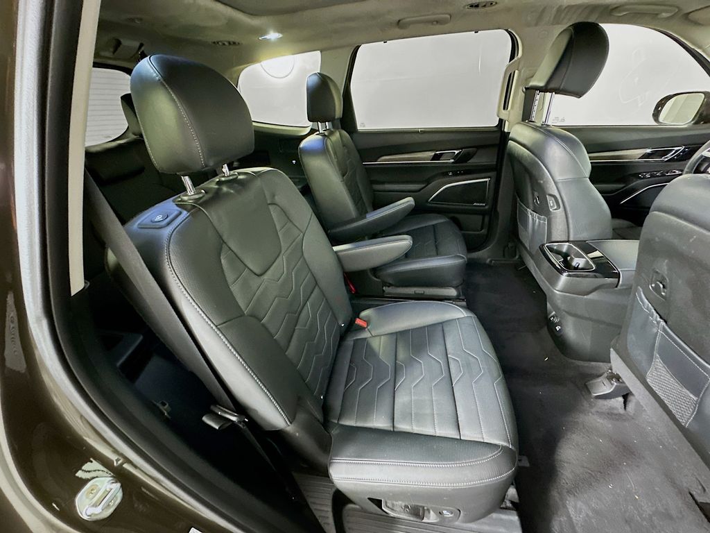 2022 Kia Telluride SX 29