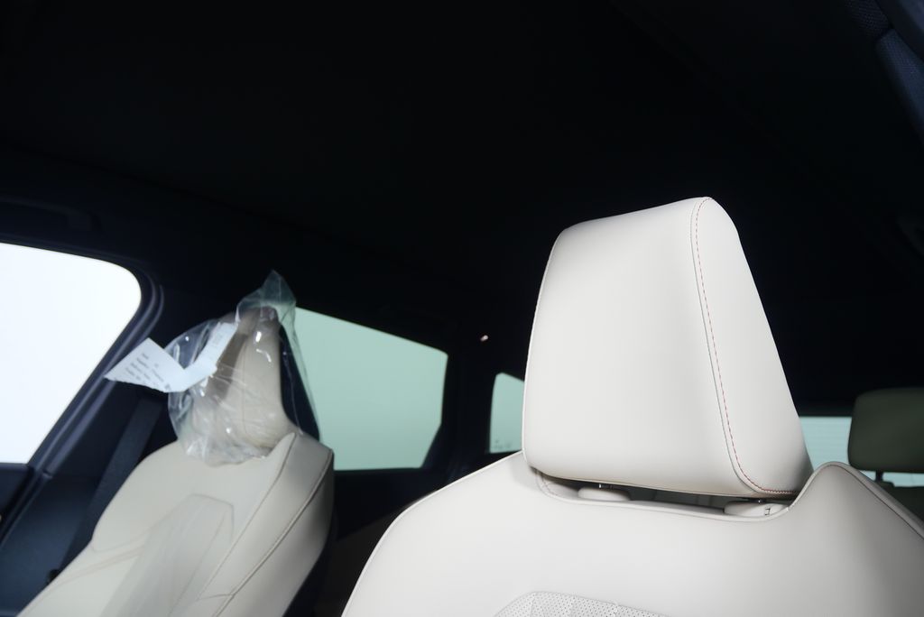 Thumbnail: 2026 BMW X3 - 11