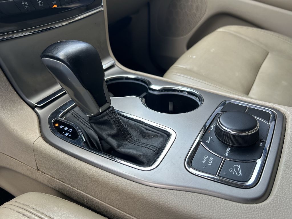 2021 Jeep Grand Cherokee Limited Gray at Mac Haik CDJR North Houston