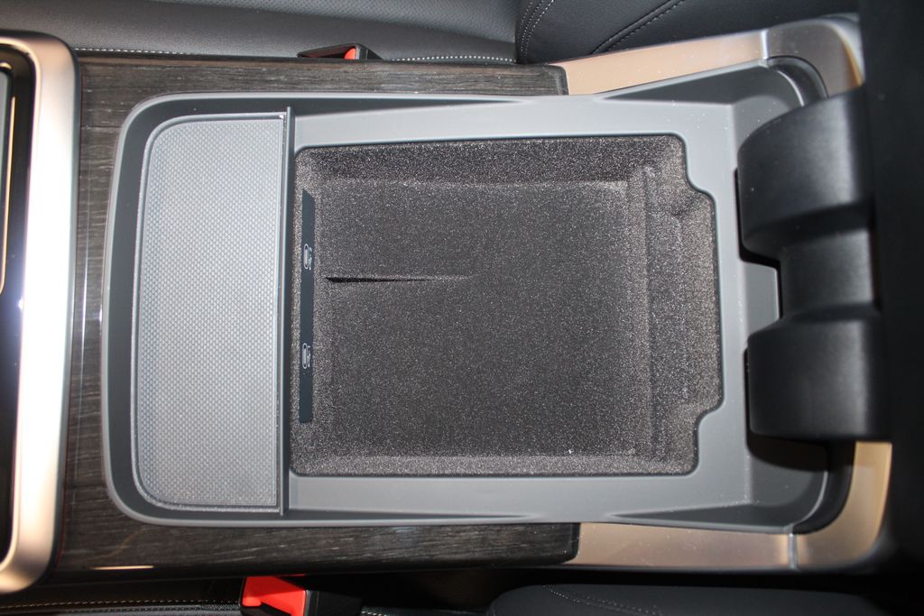 Thumbnail: 2026 Audi Q7 - 15