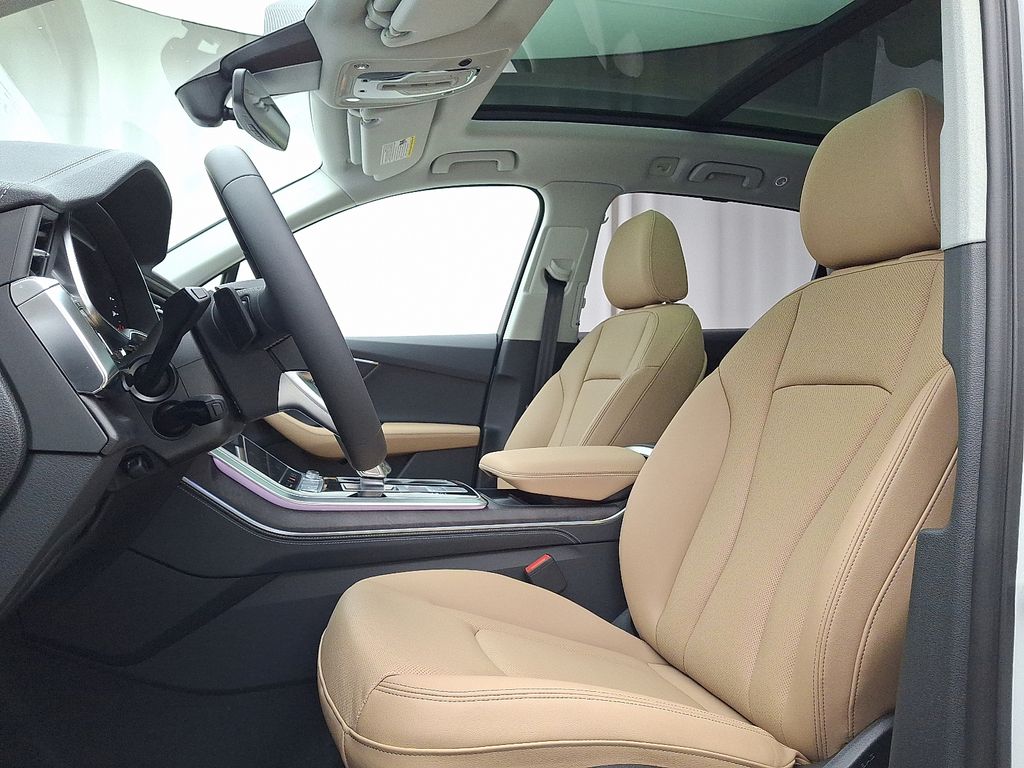 Thumbnail: 2025 Audi Q7 - 7