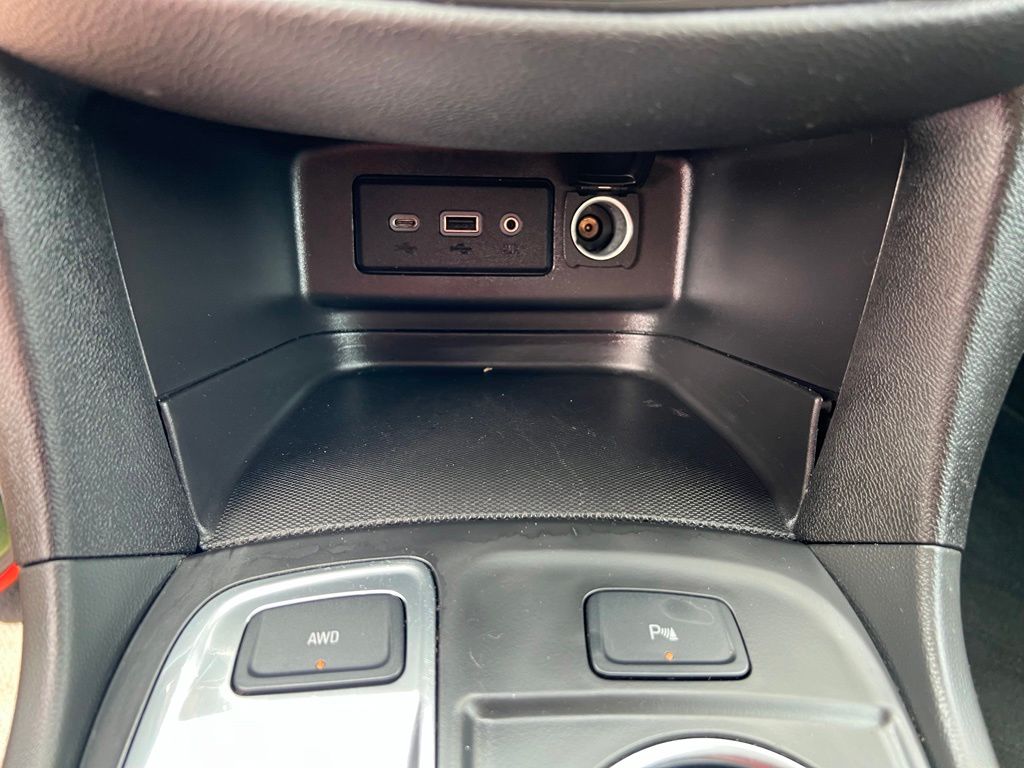 Used 2024 Chevrolet Equinox SUV