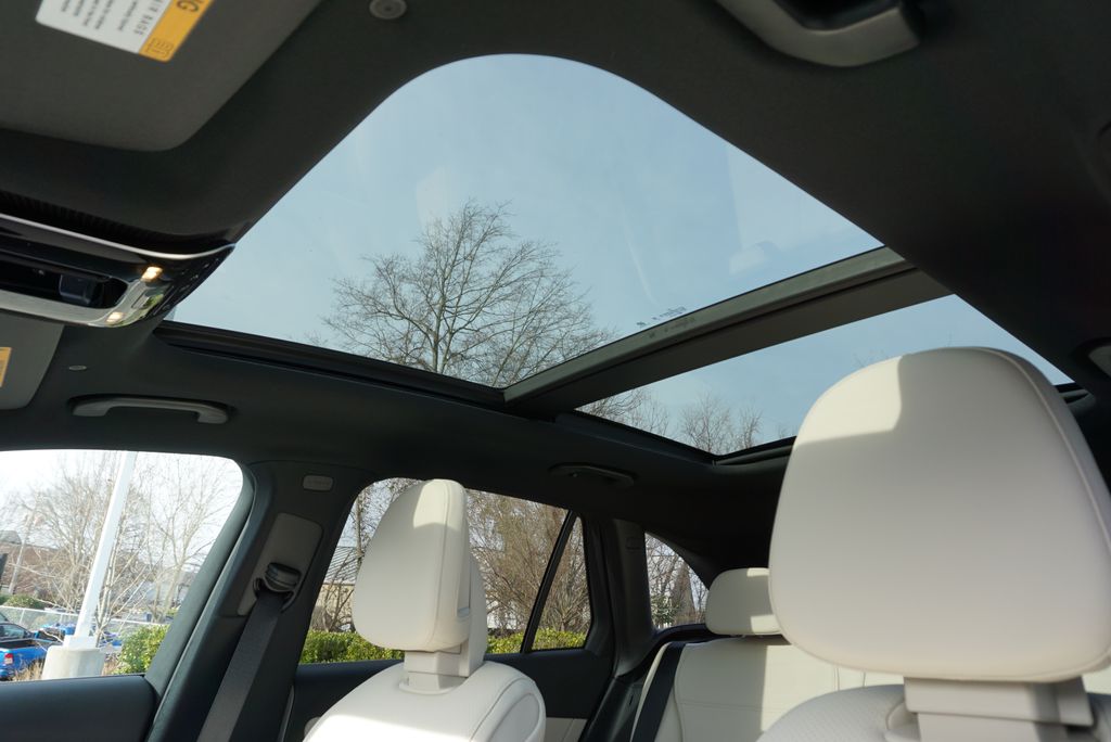 Thumbnail: 2026 Mercedes-Benz GLC - 12