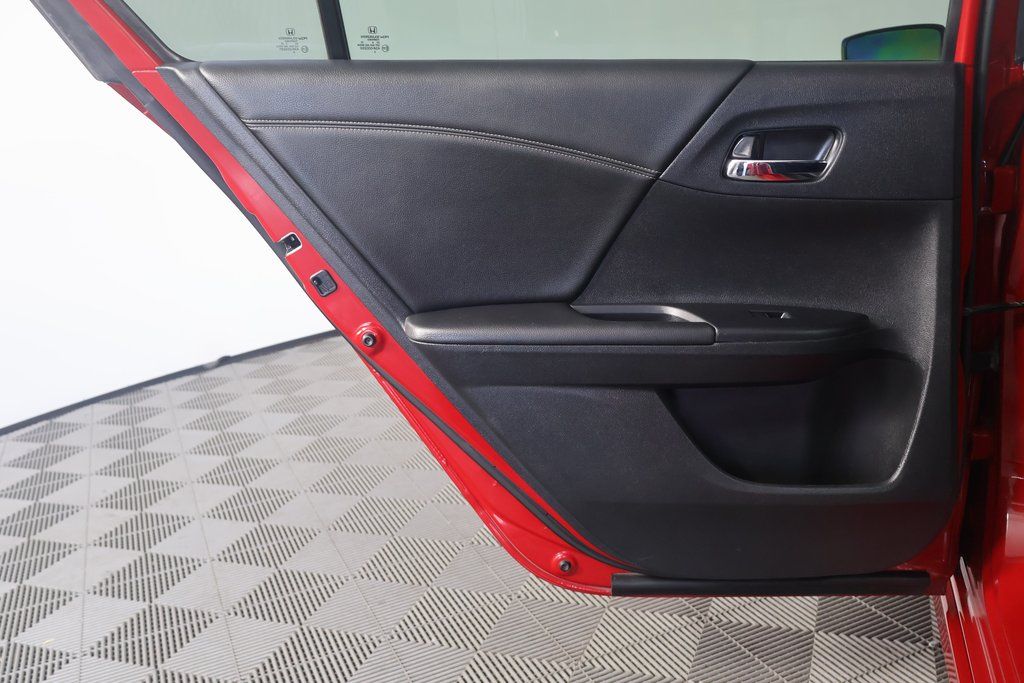2016 Honda Accord Sport 13