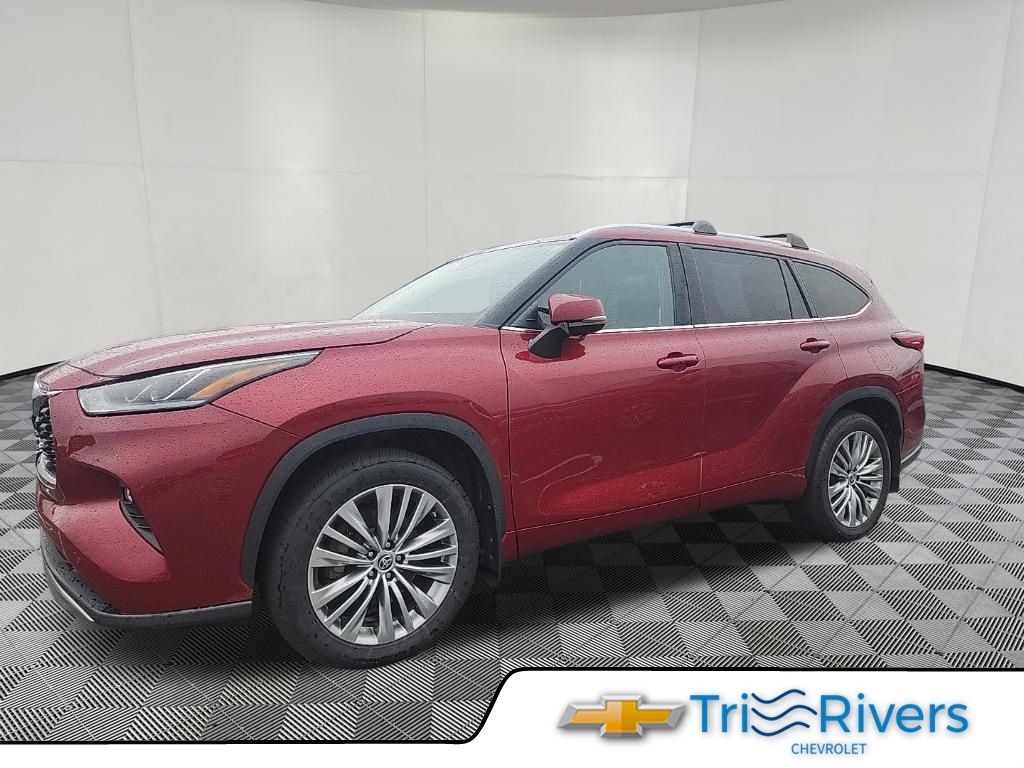 Gray (Platinum) 2023 Toyota Highlander SUV / Crossover All-Wheel Drive 8-Speed Automatic