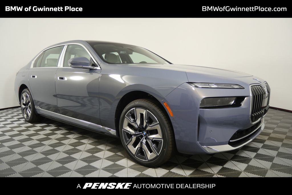 Red (Copper Metallic) 2026 BMW i7 eDrive50 RWD Sedan Rear-Wheel Drive Automatic