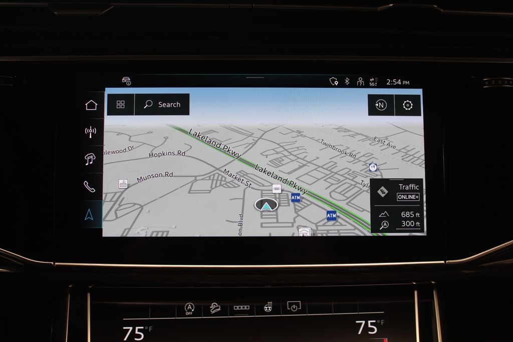 Thumbnail: 2026 Audi Q8 - 20