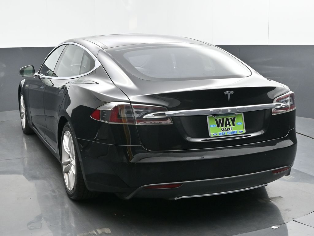 2015 Tesla Model S 85D