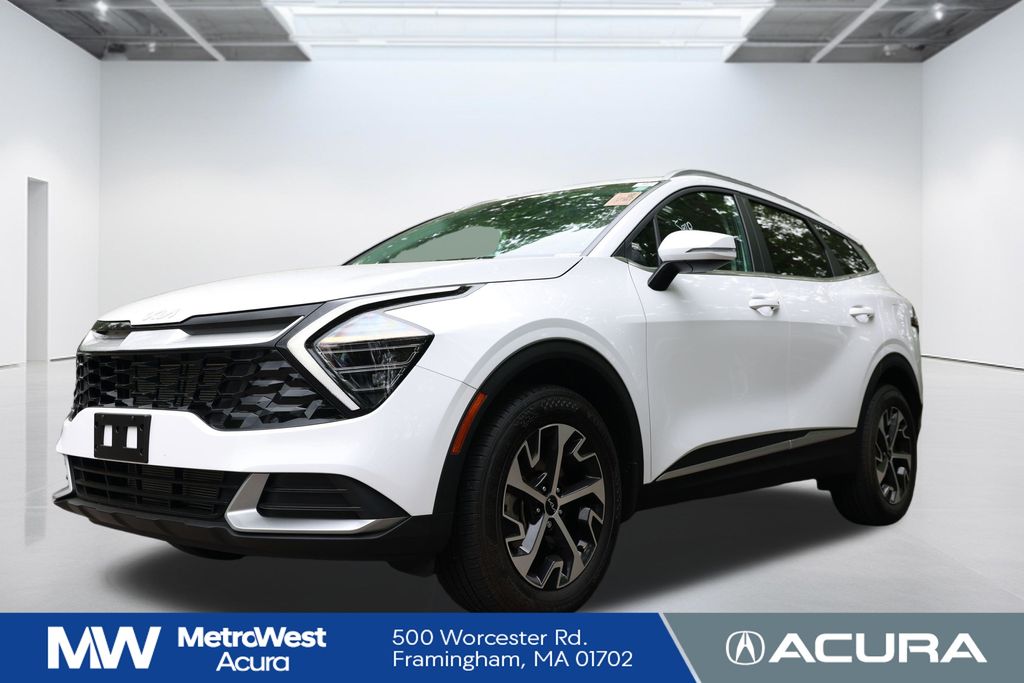 Glacial White Pearl 2025 Kia Sportage SUV / Crossover All-Wheel Drive 8-Speed Automatic