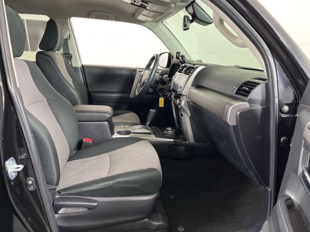 Thumbnail: 2020 Toyota 4Runner - 5