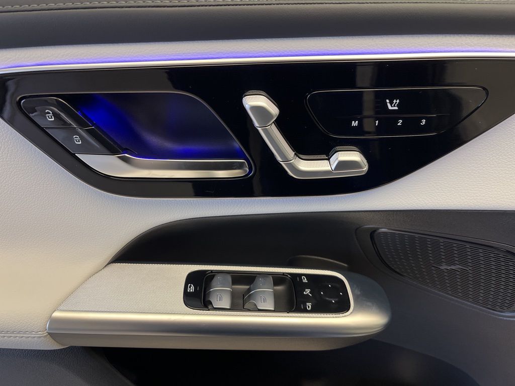 Thumbnail: 2026 Mercedes-Benz GLC - 12