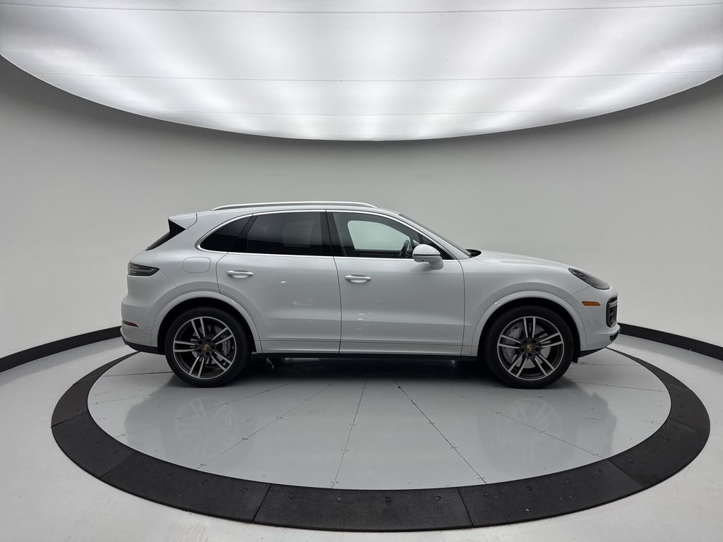 Thumbnail: 2019 Porsche Cayenne - 4