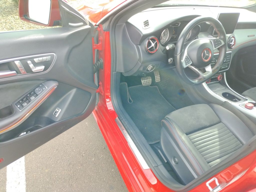 Thumbnail: 2016 Mercedes-Benz CLA - 9