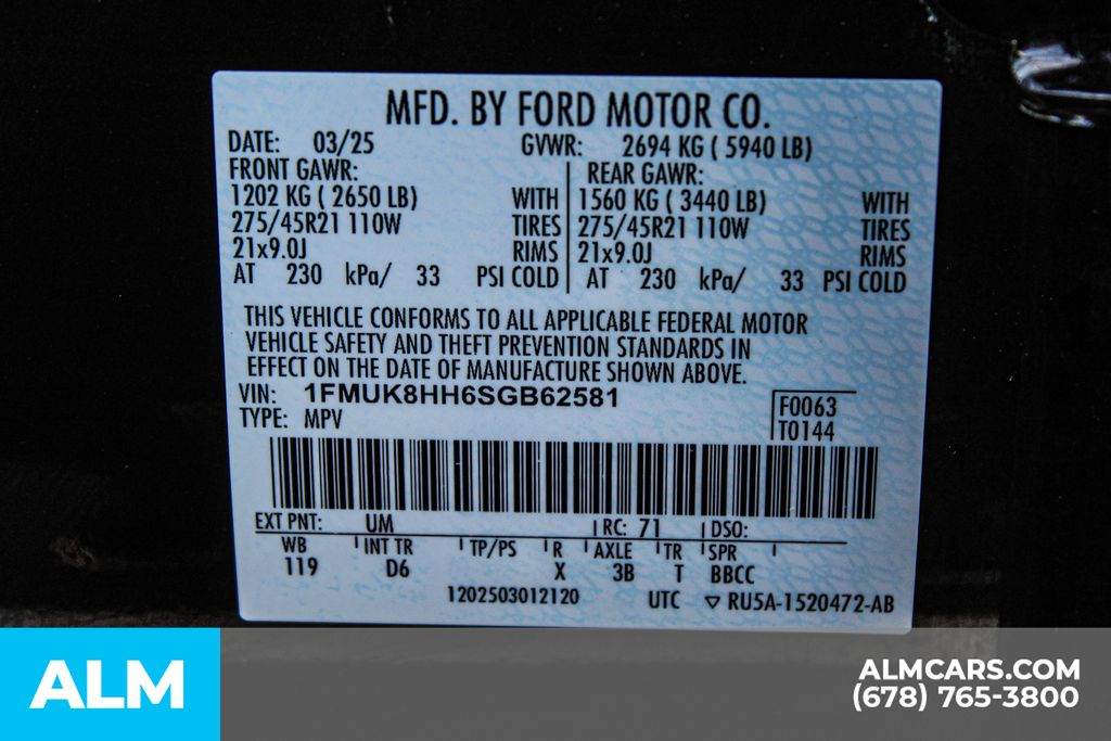 Used 2025 Black Ford Platinum image 33