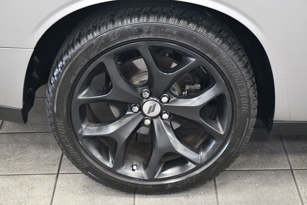 Thumbnail: 2018 Dodge Challenger - 11