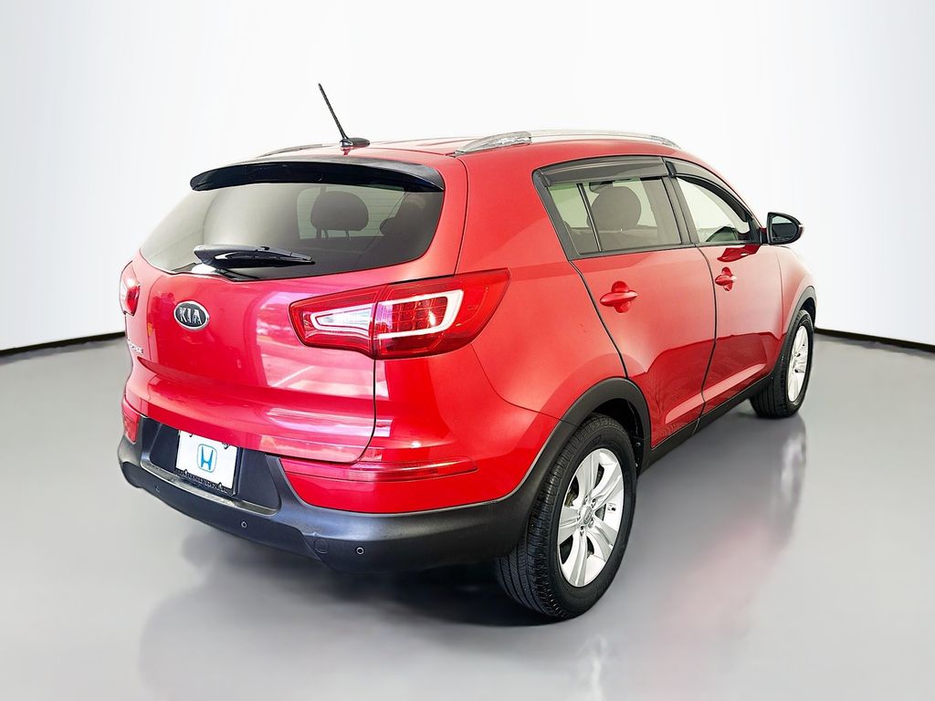 Thumbnail: 2011 Kia Sportage - 5