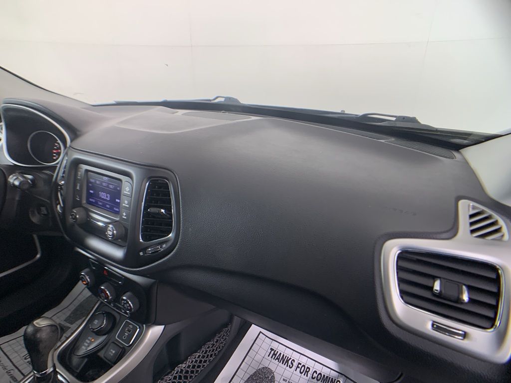 2018 Jeep Compass Latitude 26