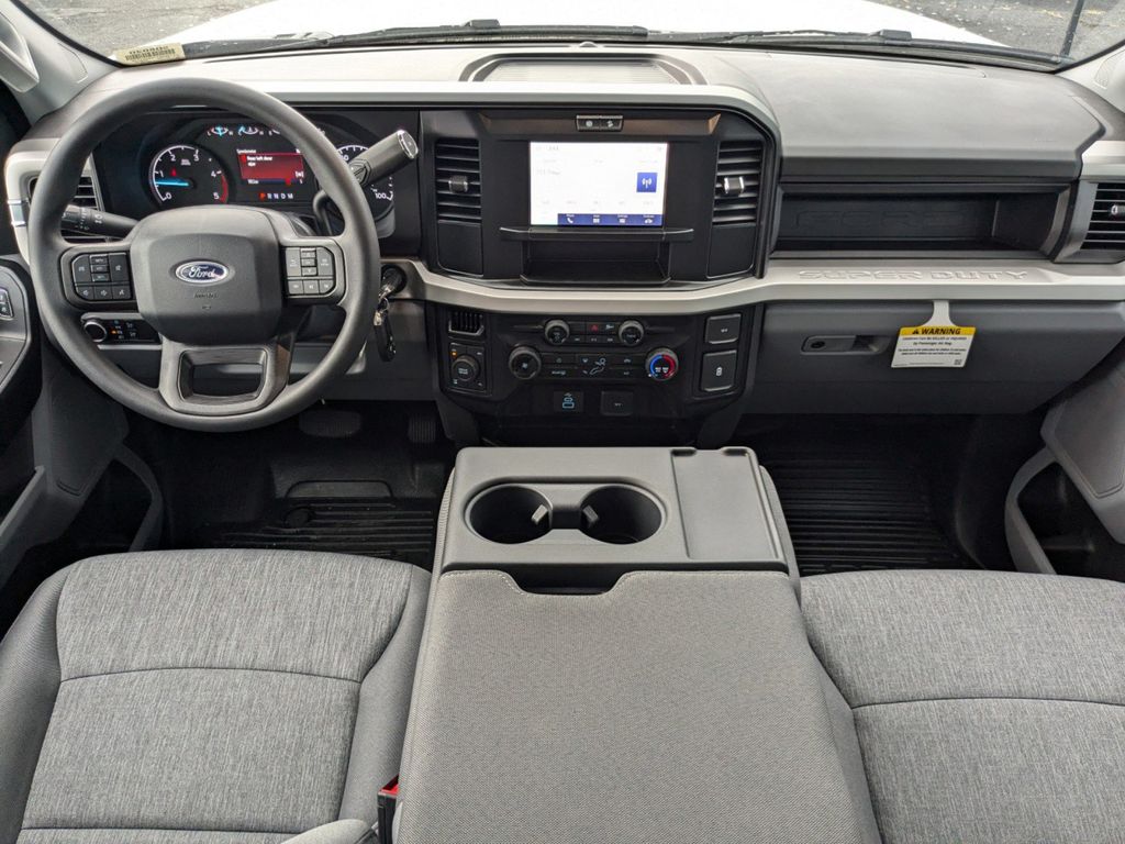 2025 Ford F-250 Super Duty XL