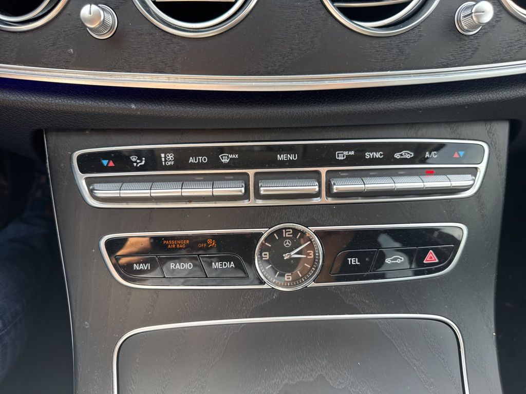 2018 Mercedes-Benz E-Class E 300 photo