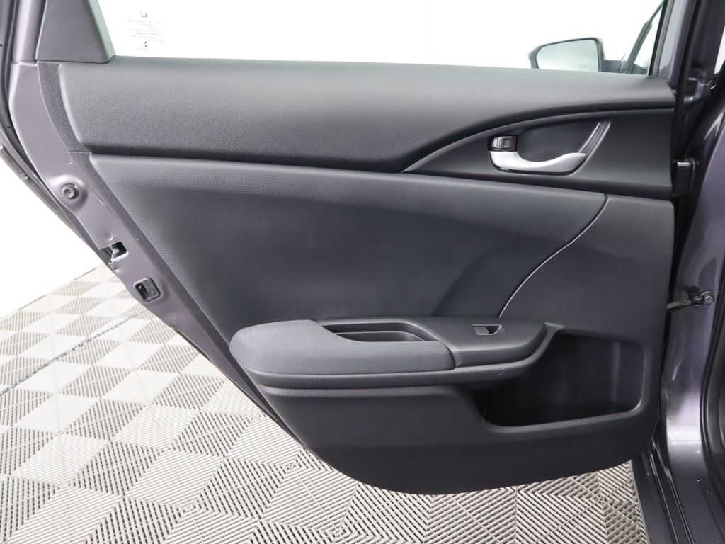 Thumbnail: 2019 Honda Insight - 26