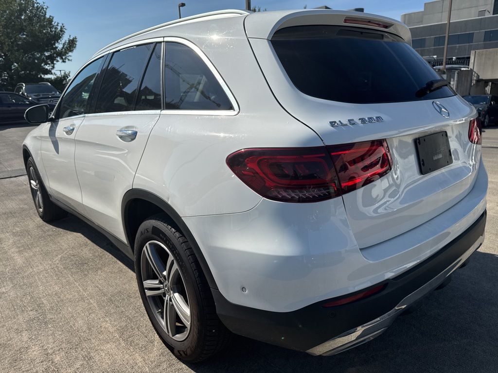 Thumbnail: 2022 Mercedes-Benz GLC - 6