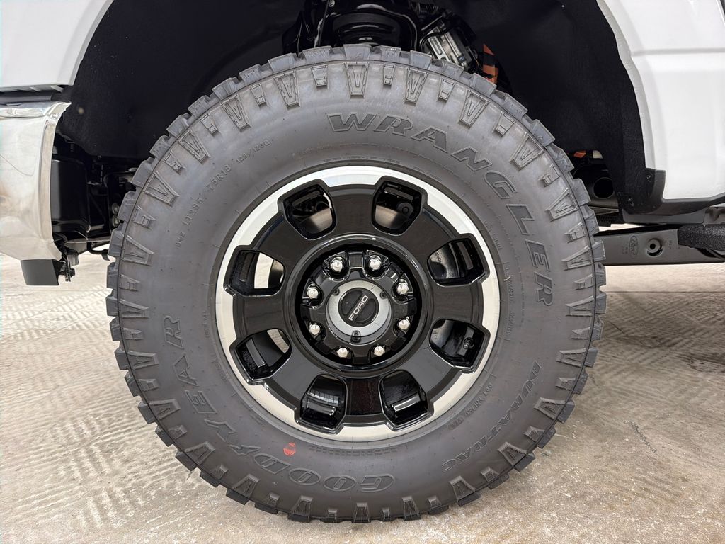 New 2026 White Ford Lariat Tremor image 11