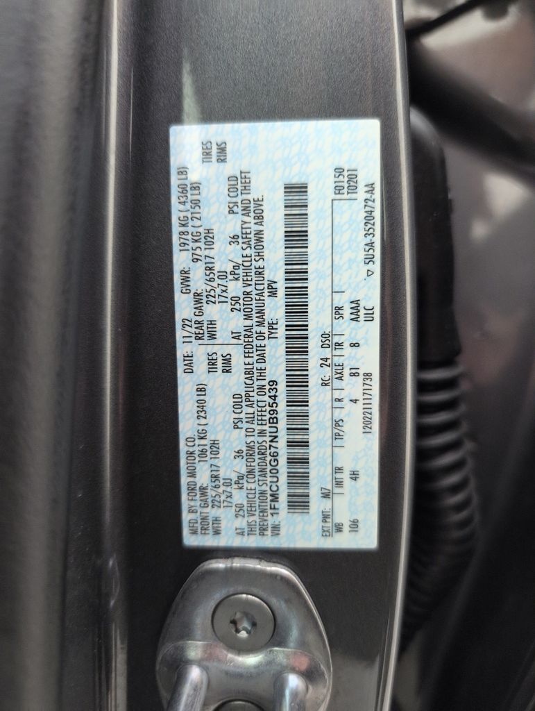 Certified Used 2022 Gray Ford SE image 40