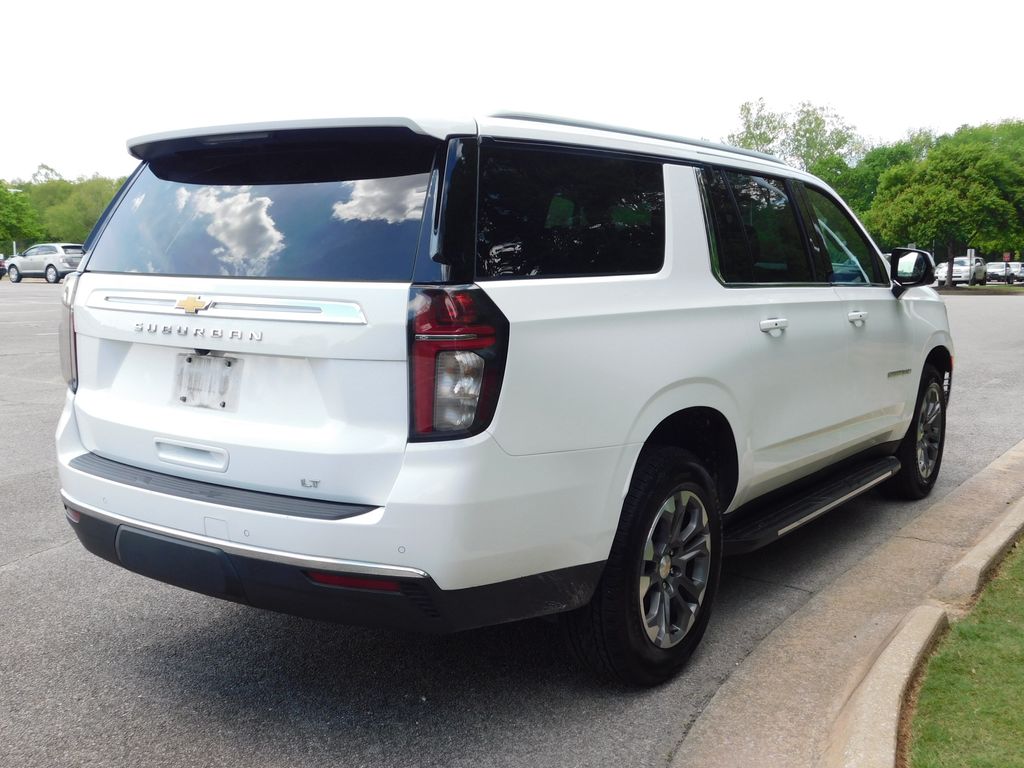 2023 Chevrolet Suburban LT 4