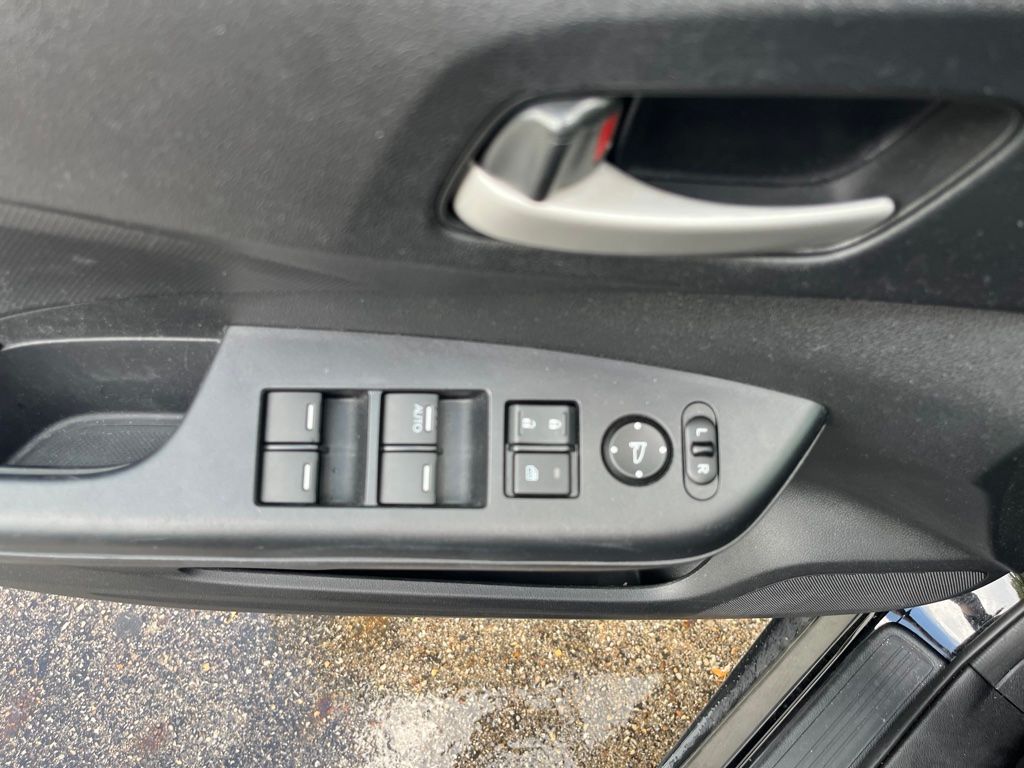 2016 Honda CR-V LX - Photo 8