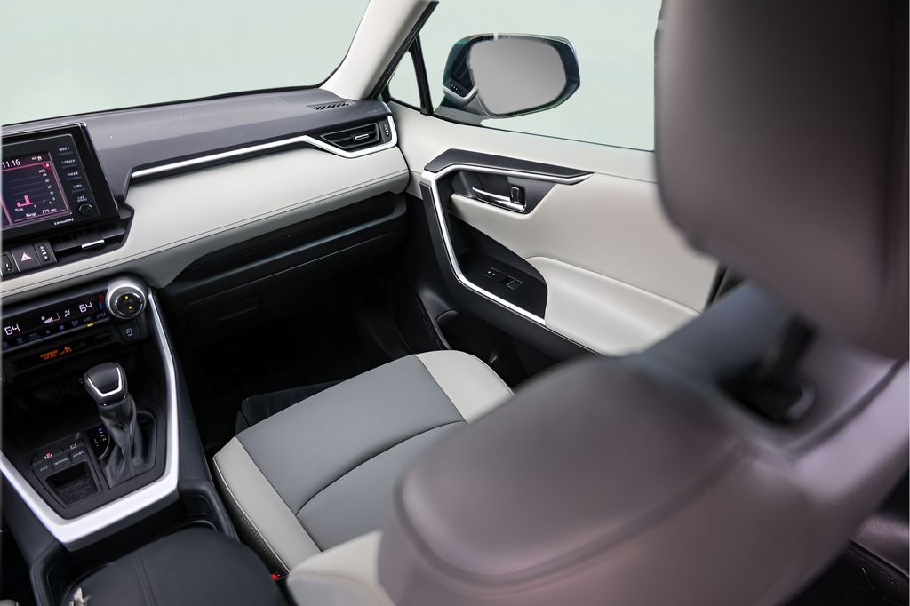 Used Car 2020 Toyota Rav4  Xle Premium For Sale Under $30,000 In Austin, Texas