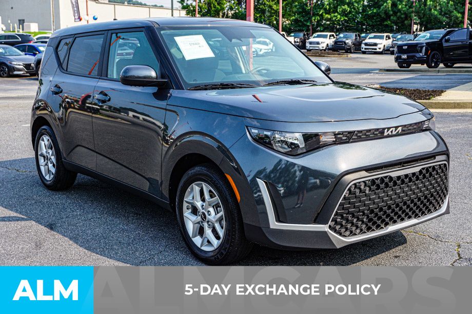 Used 2025 Gray Kia LX image 3