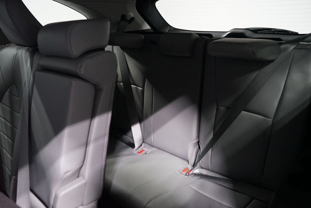 Thumbnail: 2026 Toyota Highlander - 30