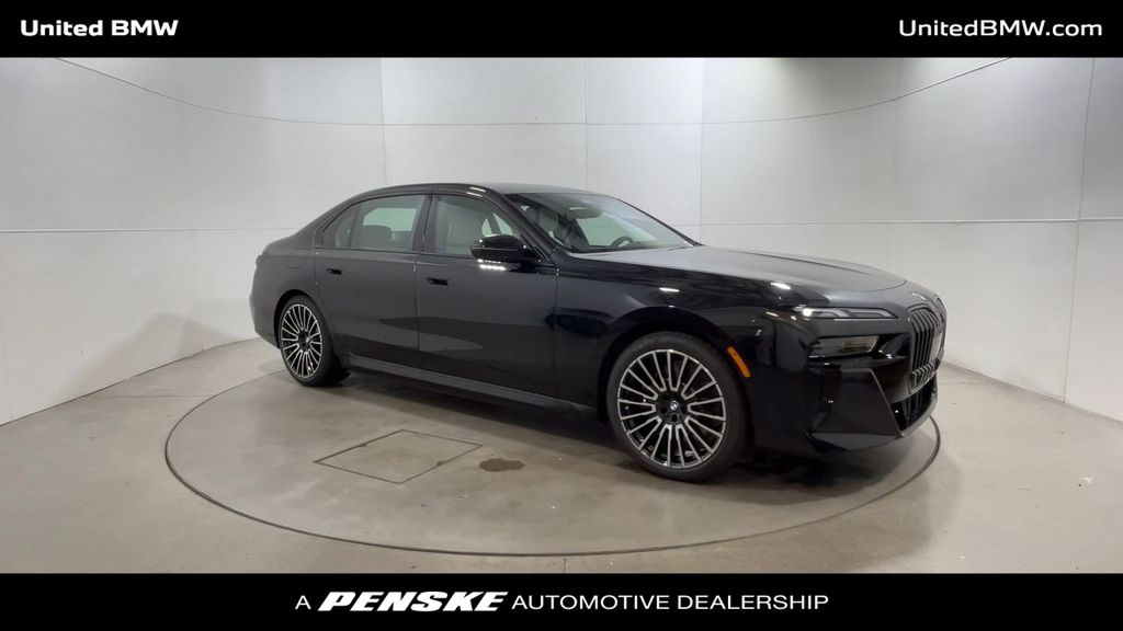 Thumbnail: 2026 BMW 7 Series - 2