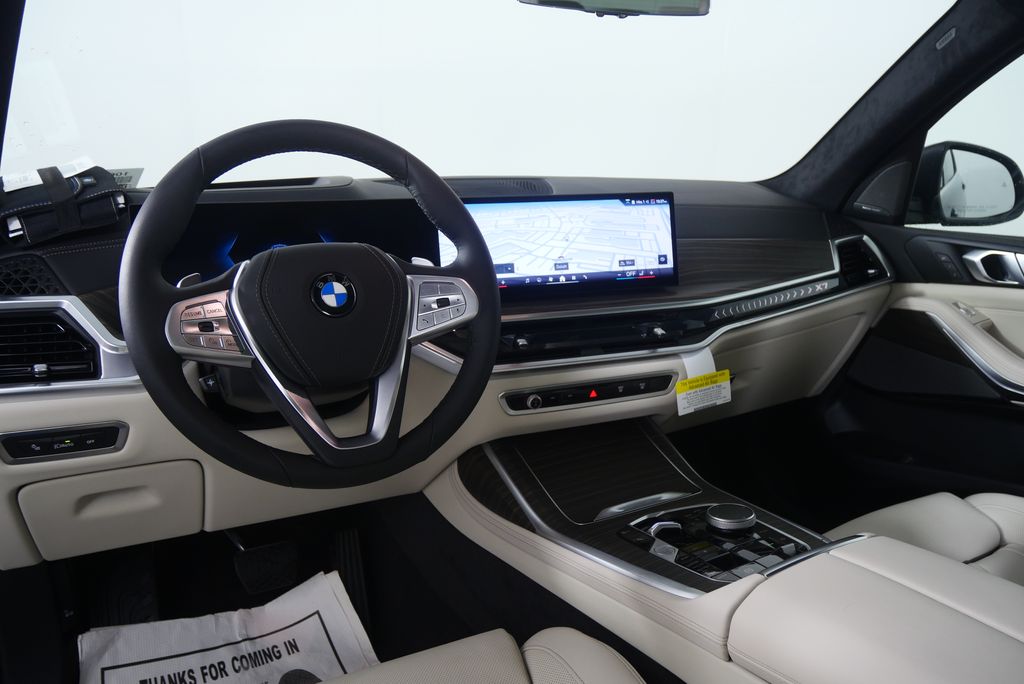 Thumbnail: 2026 BMW X7 - 20