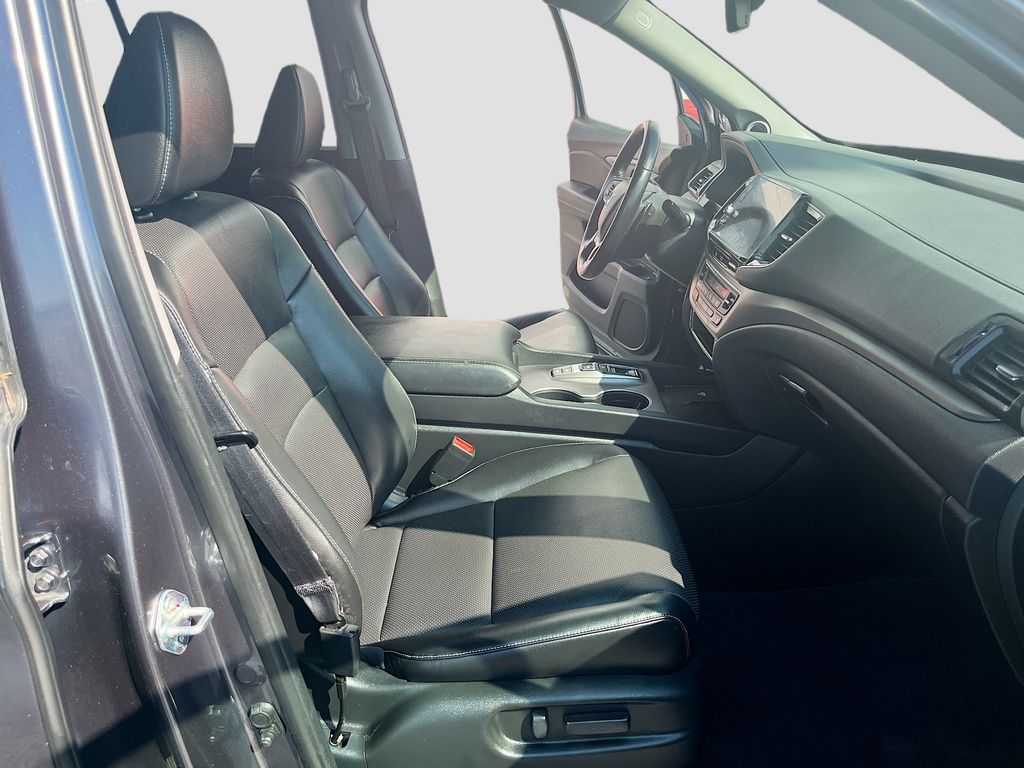 Used 2024 Gray Honda RTL image 29