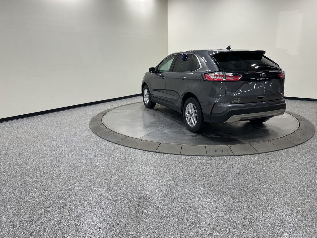 used 2022 Ford Edge car, priced at $24,883