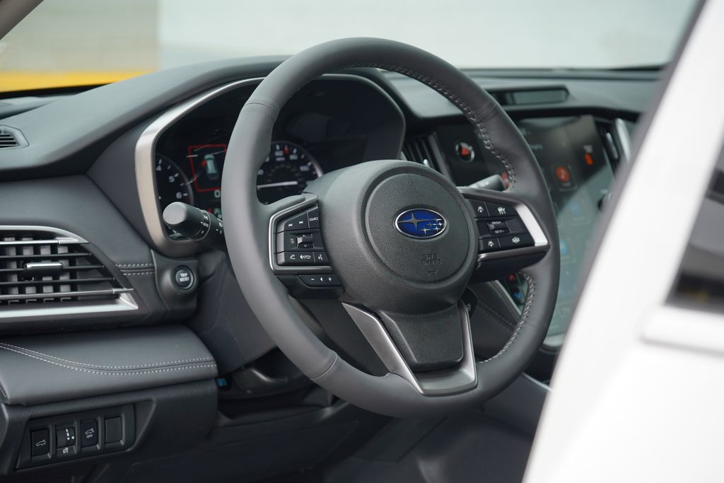 2025 Subaru Outback Touring 8